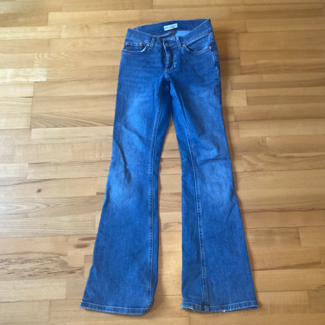 Blå bootcut jeans från Perfect Jeans