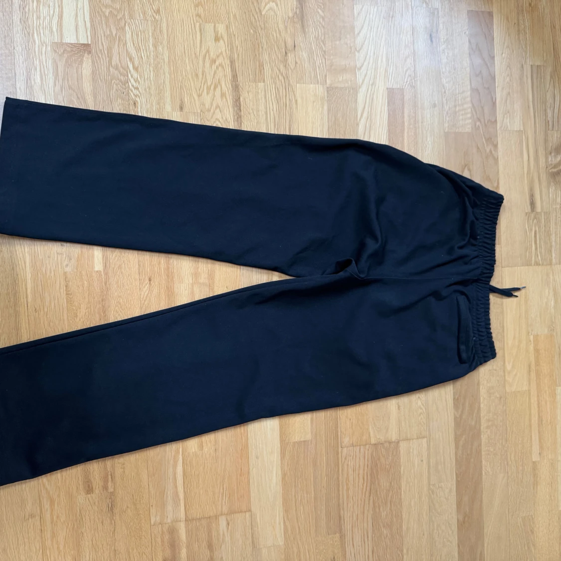 Svarta byxor från SNS - 1