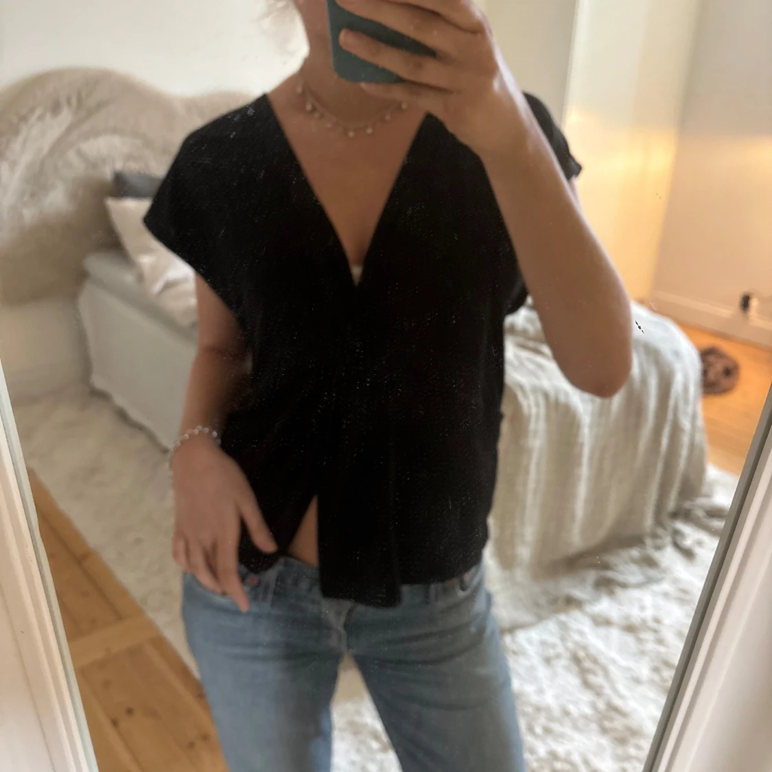 Svart v-ringad topp - 1