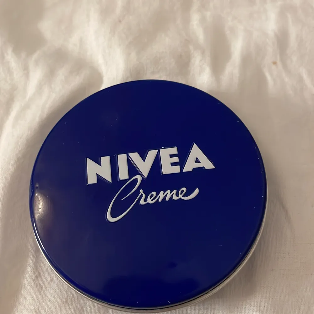 En nivea creme . Skönhet.