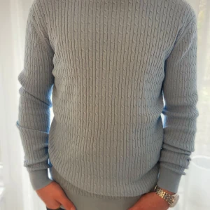 John Henric tröja  - Ny skick 