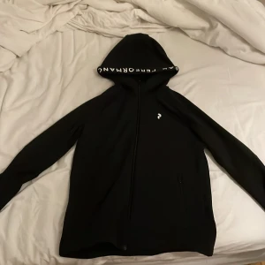 Peak performance zip hoodie - Bra skick änvänd några gånger 
