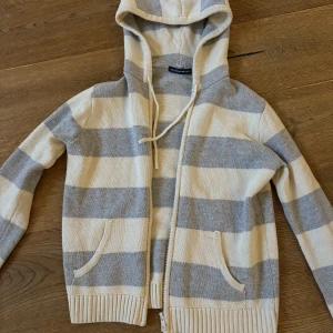 Brandy Melville - Så nice använd 1 gång men den är fett fin