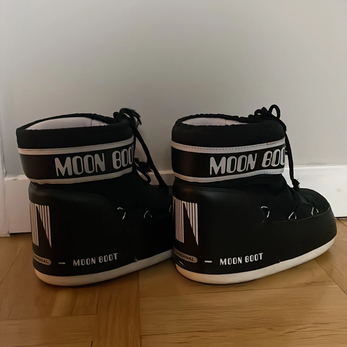 Svarta Moon Boots - 90