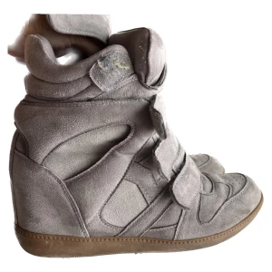 Isabel marant Inspirerade skor  - Bra skick förutom yttersulan 💕