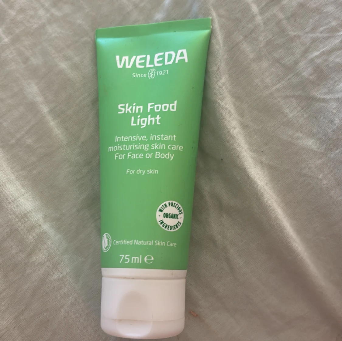 Weleda Skin Food Light