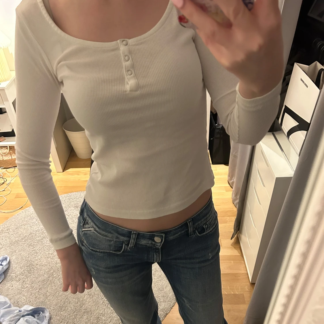 Vit ribbad långärmad topp - 90