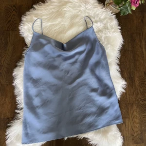 Ljusblått linne från VILA - Linne från VILA använt fåtal gånger 