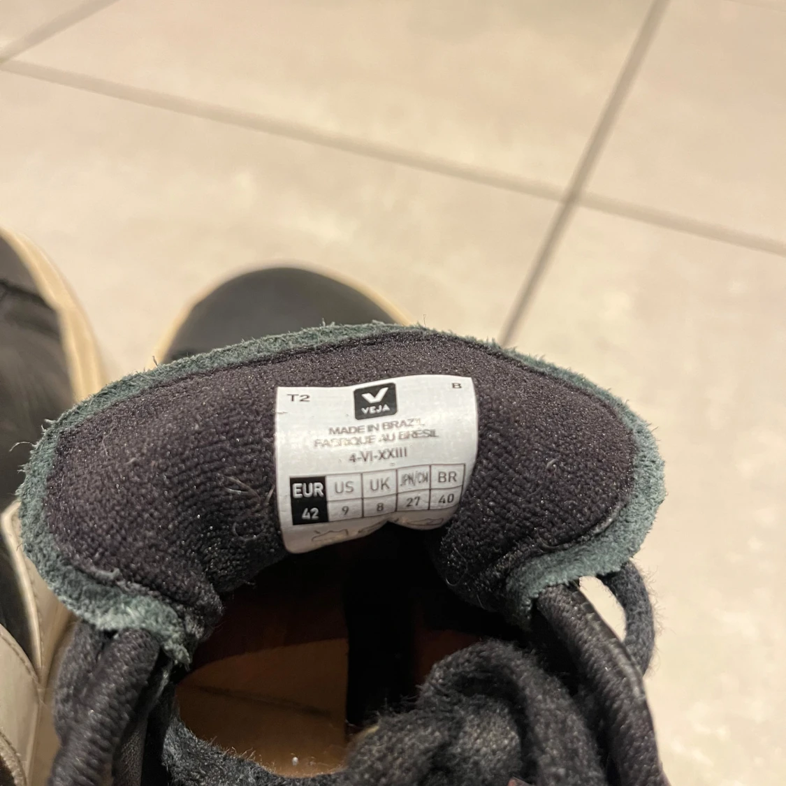 Svarta sneakers från Veja - 92