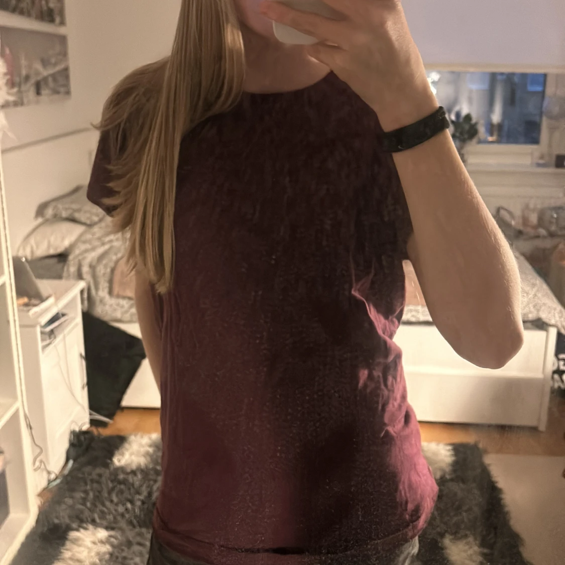 Vinröd t-shirt från C - 92