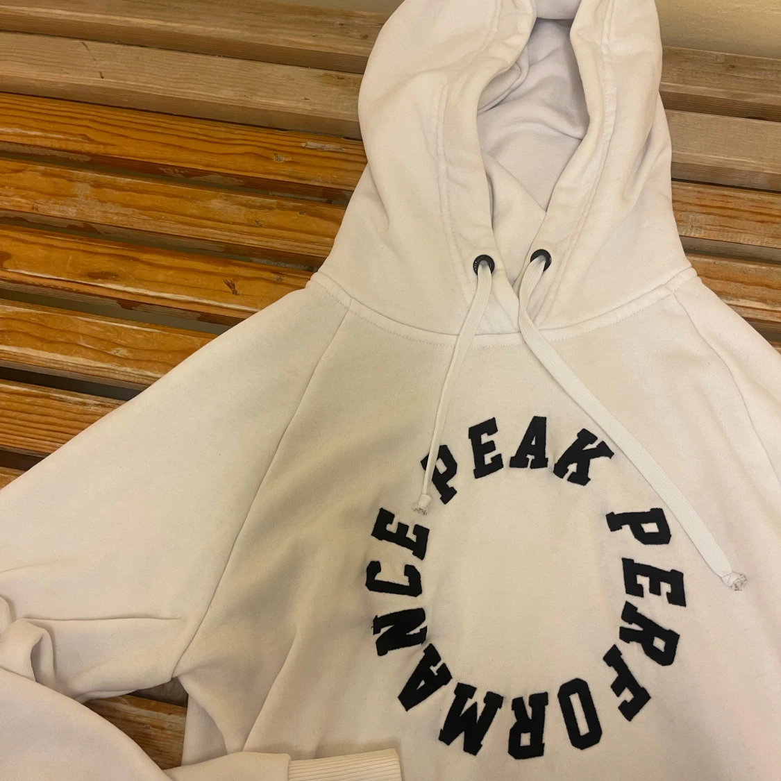 Vit hoodie från Peak Performance - 90