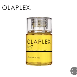 Olaplex hårolja💘 - Säljer min olaplex hårolja då den inte kommer till användning längre. Den har en liten spricka i locket (pårverkar inte burken alltså att produkt inte läcker) men utom det finns inga defekter. Köpte för 349 kr men säljer för 125 tack vare mängden produkt kvar (syns i bilden)