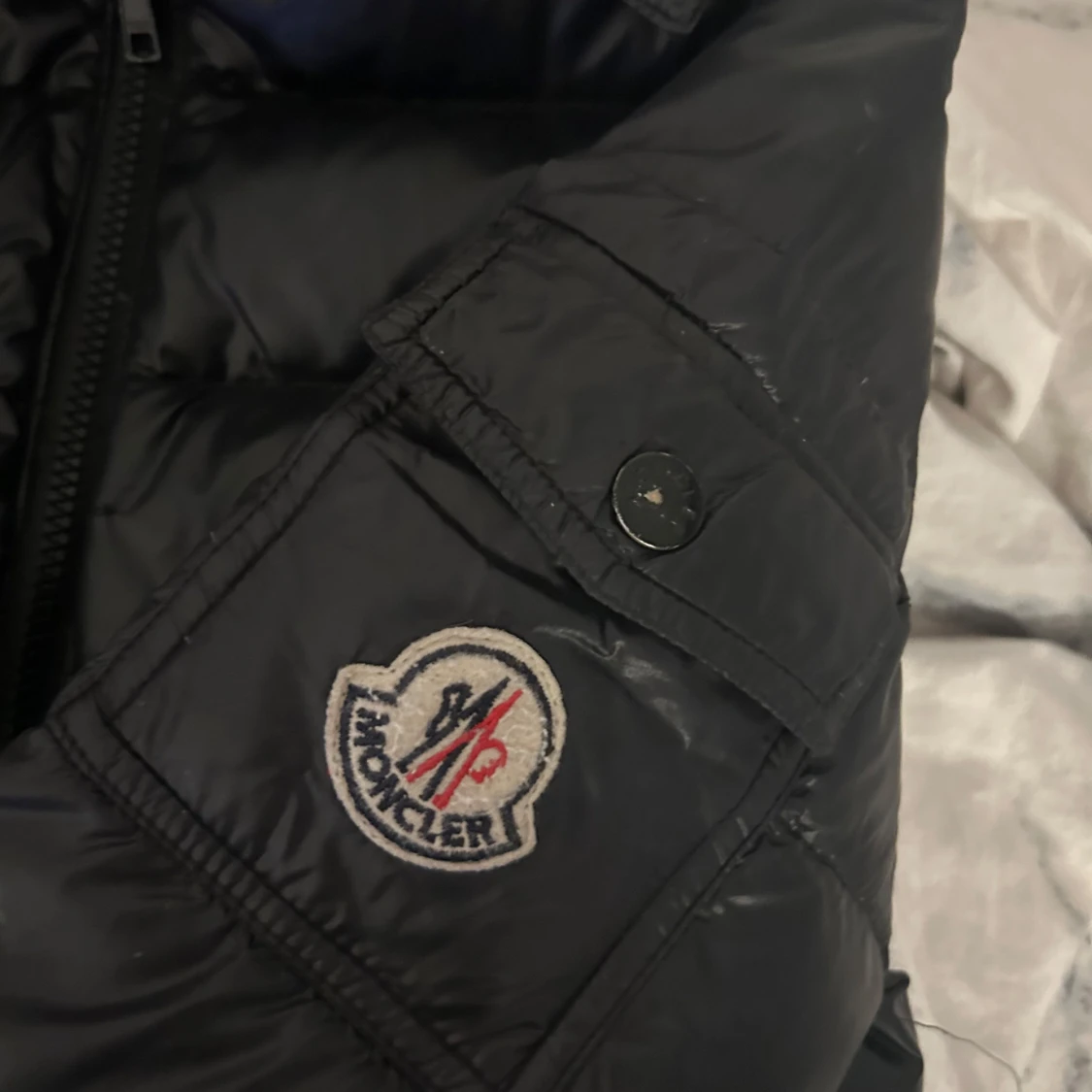 Svart dunjacka från Moncler - 90