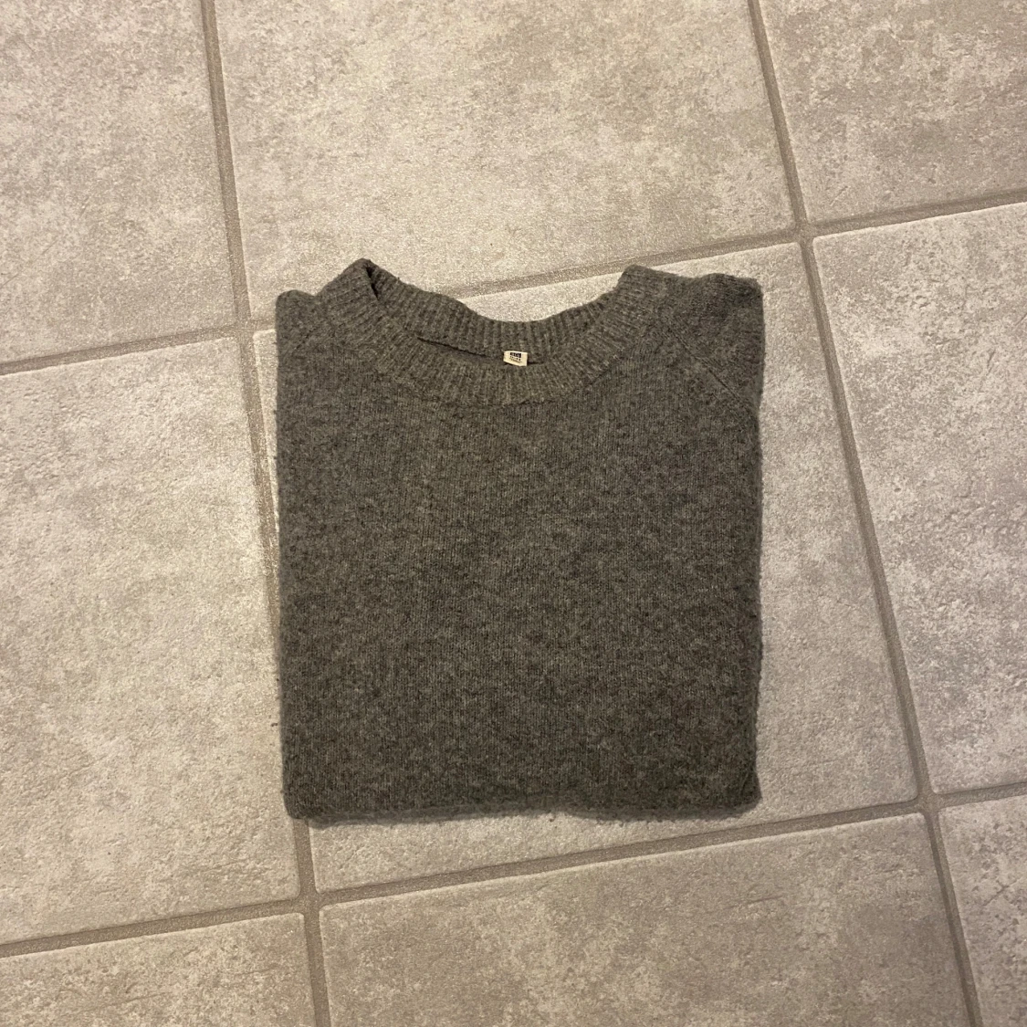 Uni Qlo stickad tröja 