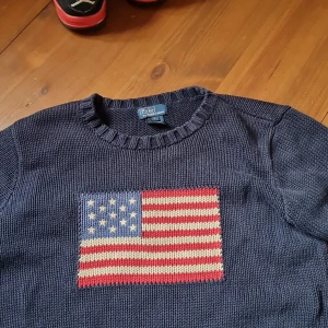 Polo tröja vintage USA (rare) - En vintage tröja Polo Ralph Lauren väldigt bra skick storlek L barn men passar xs och s skulle jag säga (intressekol) tveka inte på att fråga pris går att diskuteras mycket