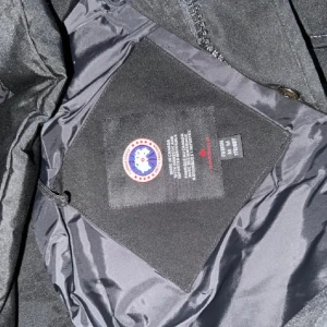 Canada goose jacka  - Den är bra skick 
