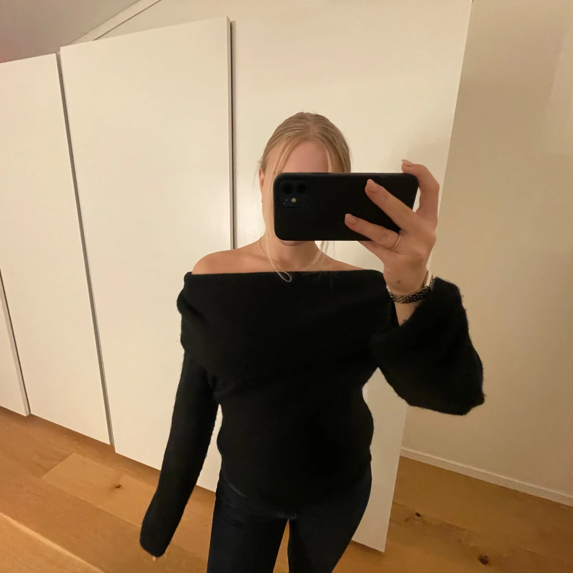 Offshoulder tröja
