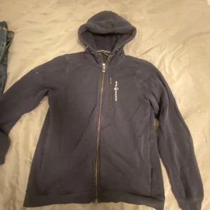 Sail racing tröja  - Mycket bra skick, st 170, säljer pga inte används längre