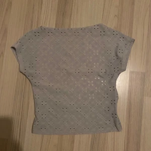 Topp - Jätte fin topp från shein i strl S. Säljer för att den är lite för liten. 