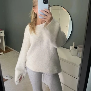 Stickad tröja - Från bikbok, använt mycket!