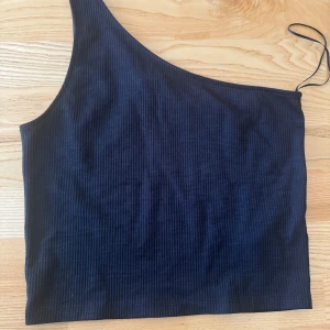 Topp - Fin topp från Gina tricot