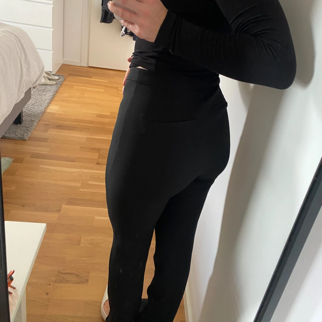 Svarta kostymbyxor - 90