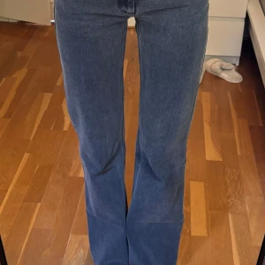 Grå jeans från alobha  - Superfint skick 💗Storlek xs