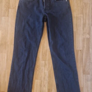 Svarta jeans - Svarta low rise straight leg jeans