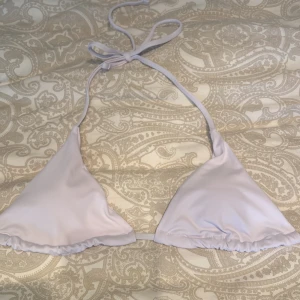 Vit bikini - Basic vit bikini oanvänd💓 