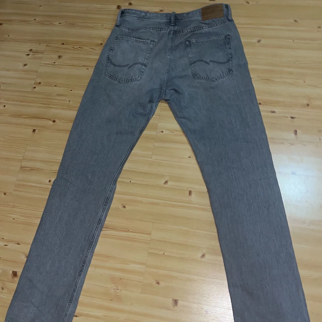 Grå jeans från Levi's - 1