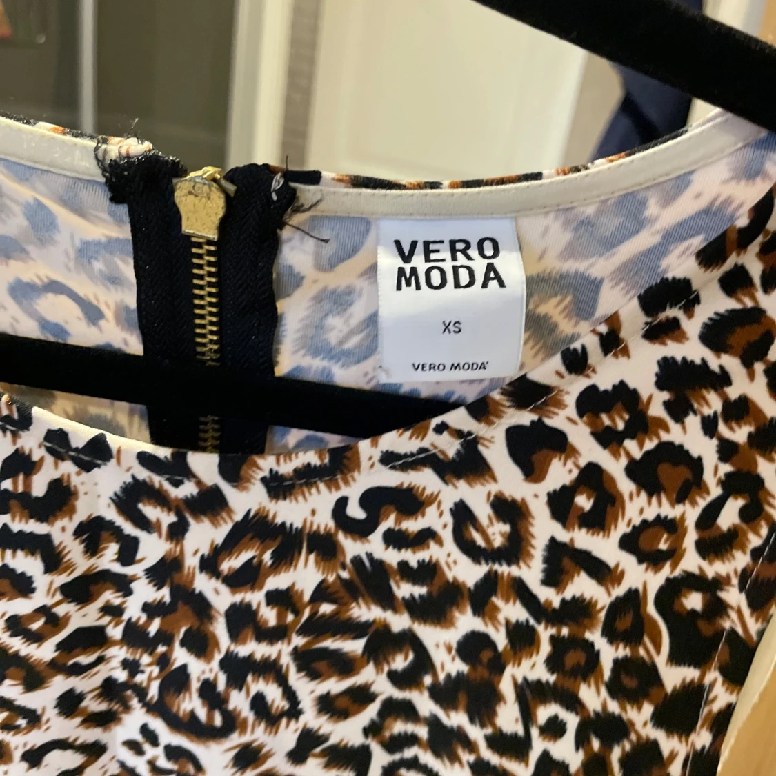 Leopardmönstrad peplum topp från Vero Moda - 3