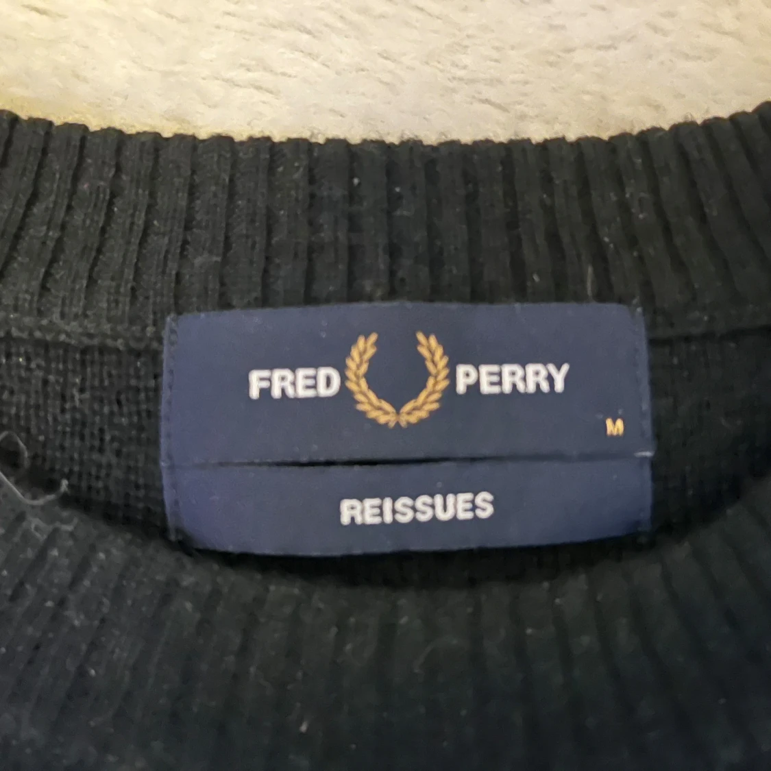 Svart tröja från Fred Perry - 1