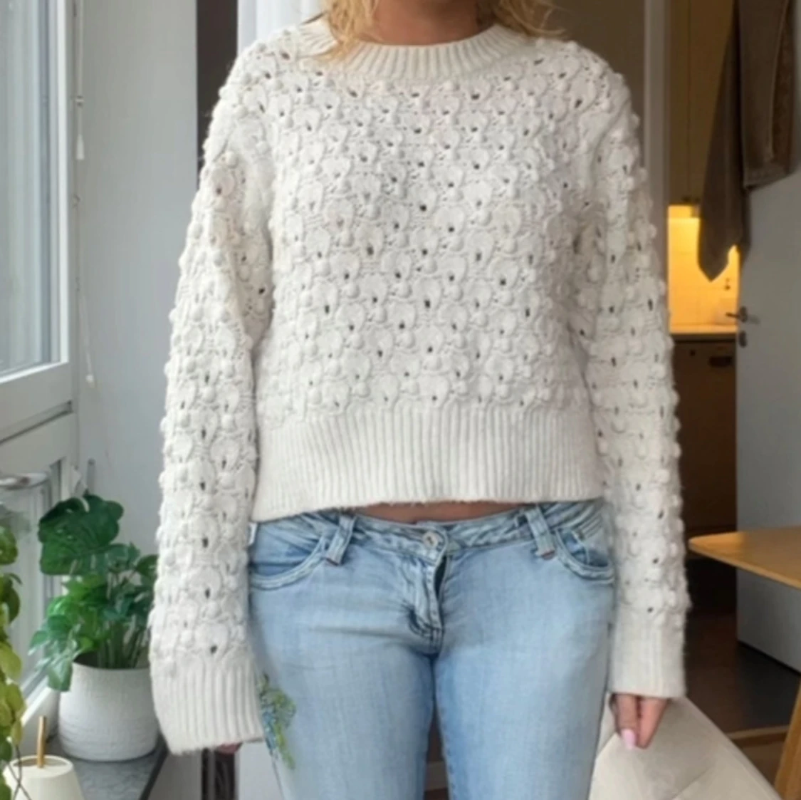 Vit stickad tröja - 1