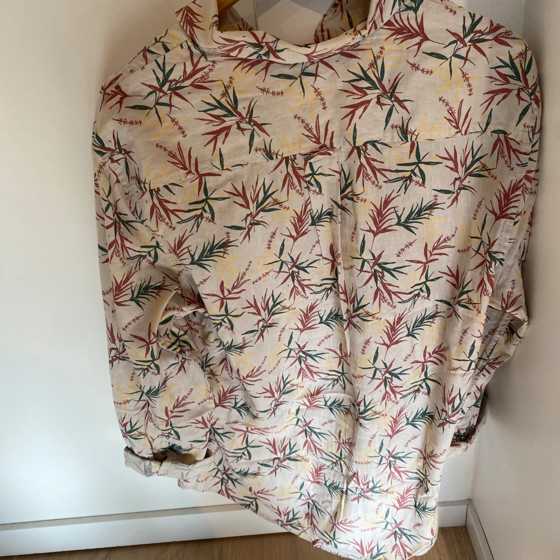 Helt ny linnskjorta - 90