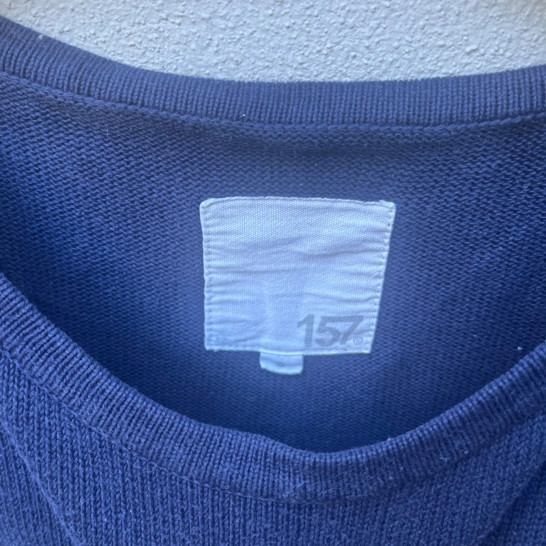 Mörkblå vit randig tröja - 91