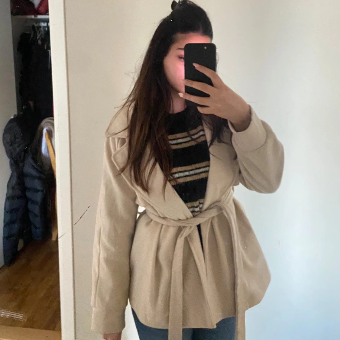 Beige kappa med bälte - 90