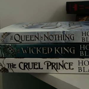 bokserie för 260kr! - bra skick! olästa 