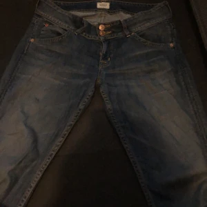 Lågmidjad blå Jeans - M