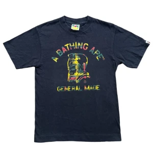 Bape T-shirt  - Bape T-shirt i bra skick inga fel, Storlek S, från mid 2000s.  Skriv gärna vid frågor 
