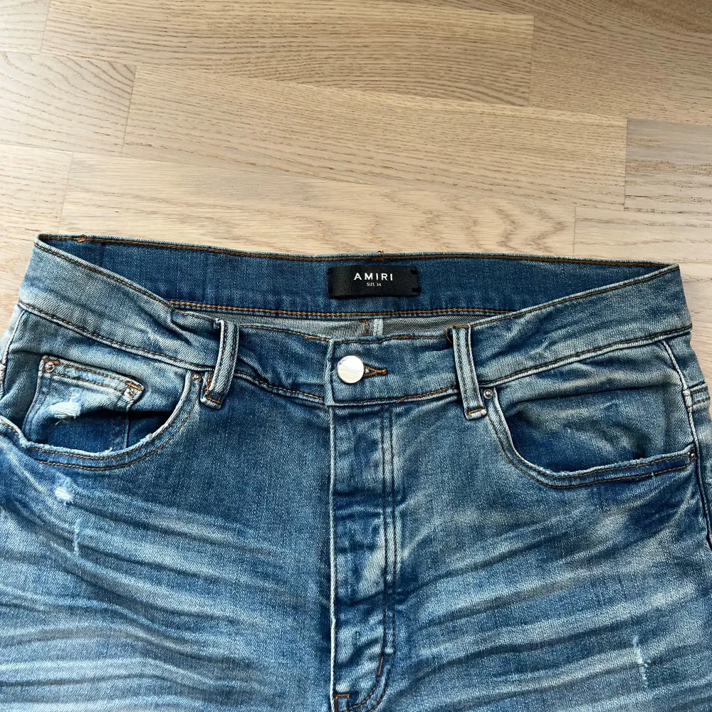 Size 34   Slim fit/stretch  10/10 condition. Jeans & Byxor.