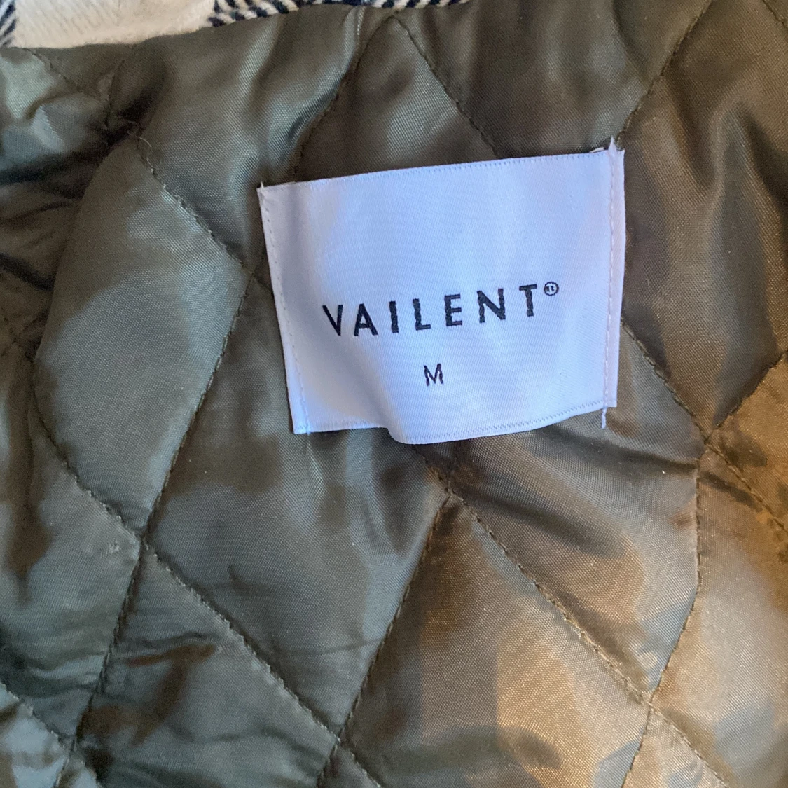 Rutig väst från Vailent - 90