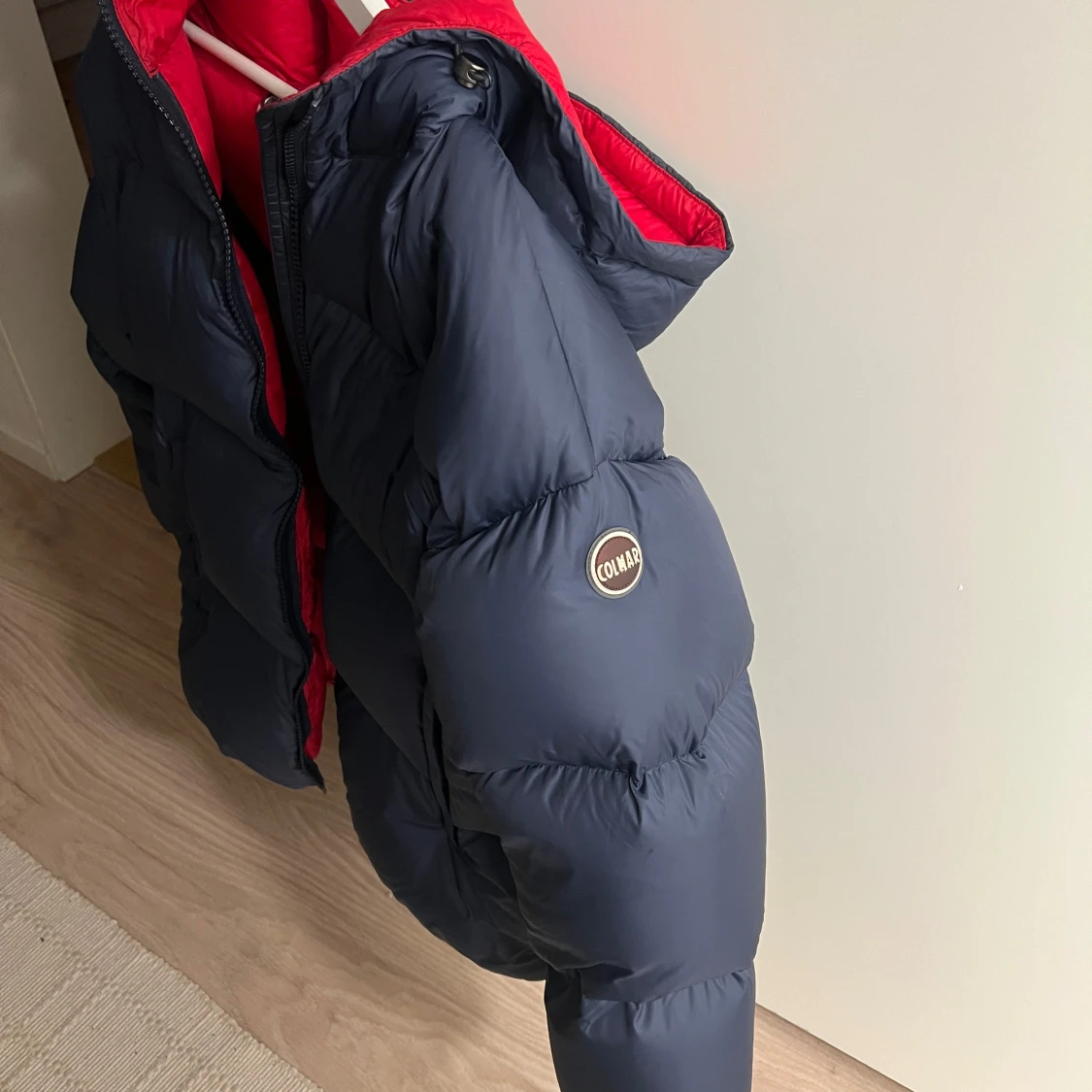 Mörkblå pufferjacka från Colmar - 91