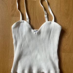 Topp från Zara  - Topp från Zara, knappt använd 🩷