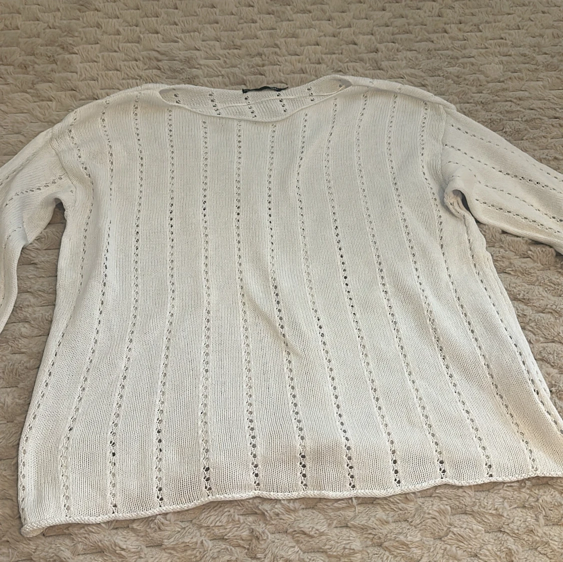 Vit stickad tröja från 157