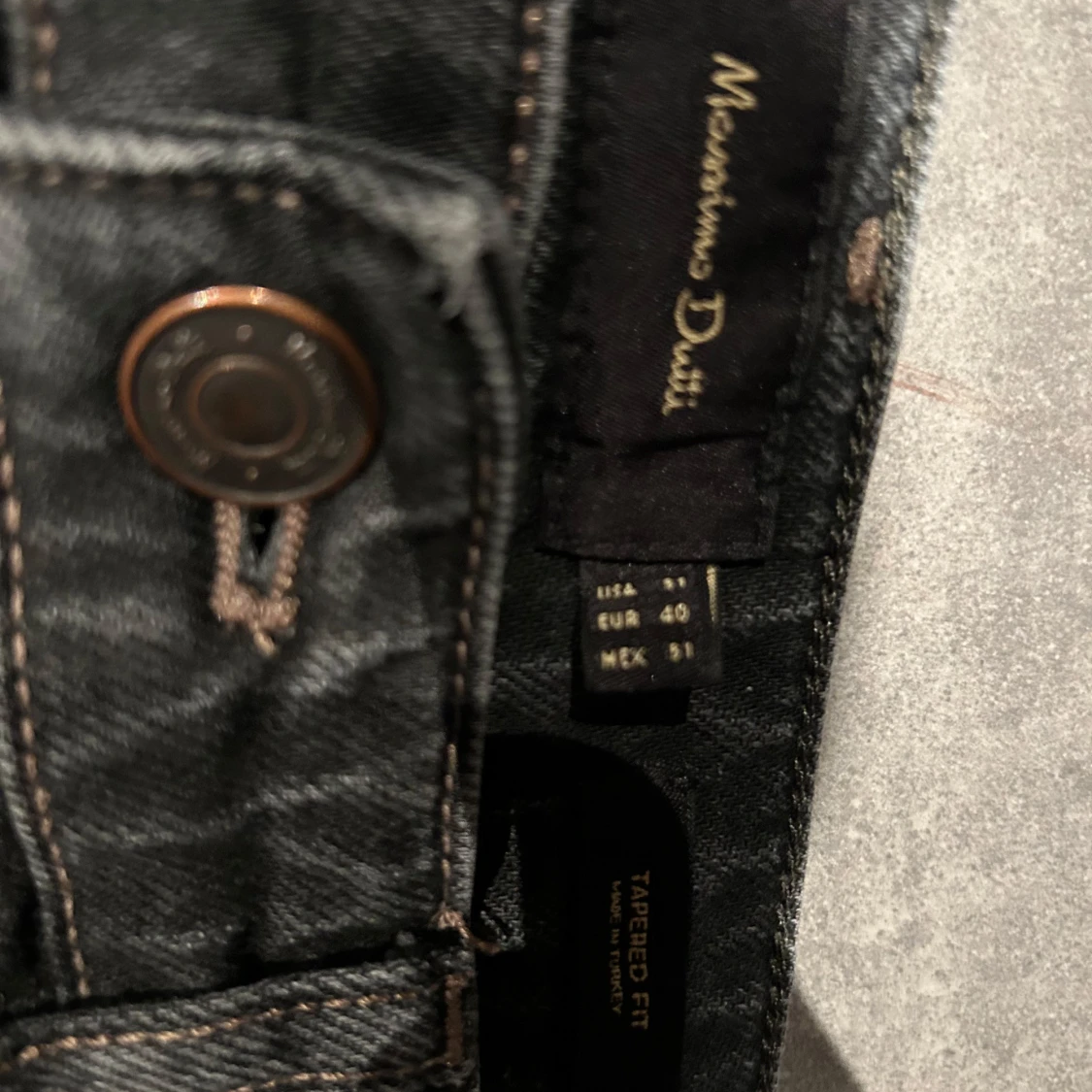 Svarta jeans från Massimo Dutti - 93