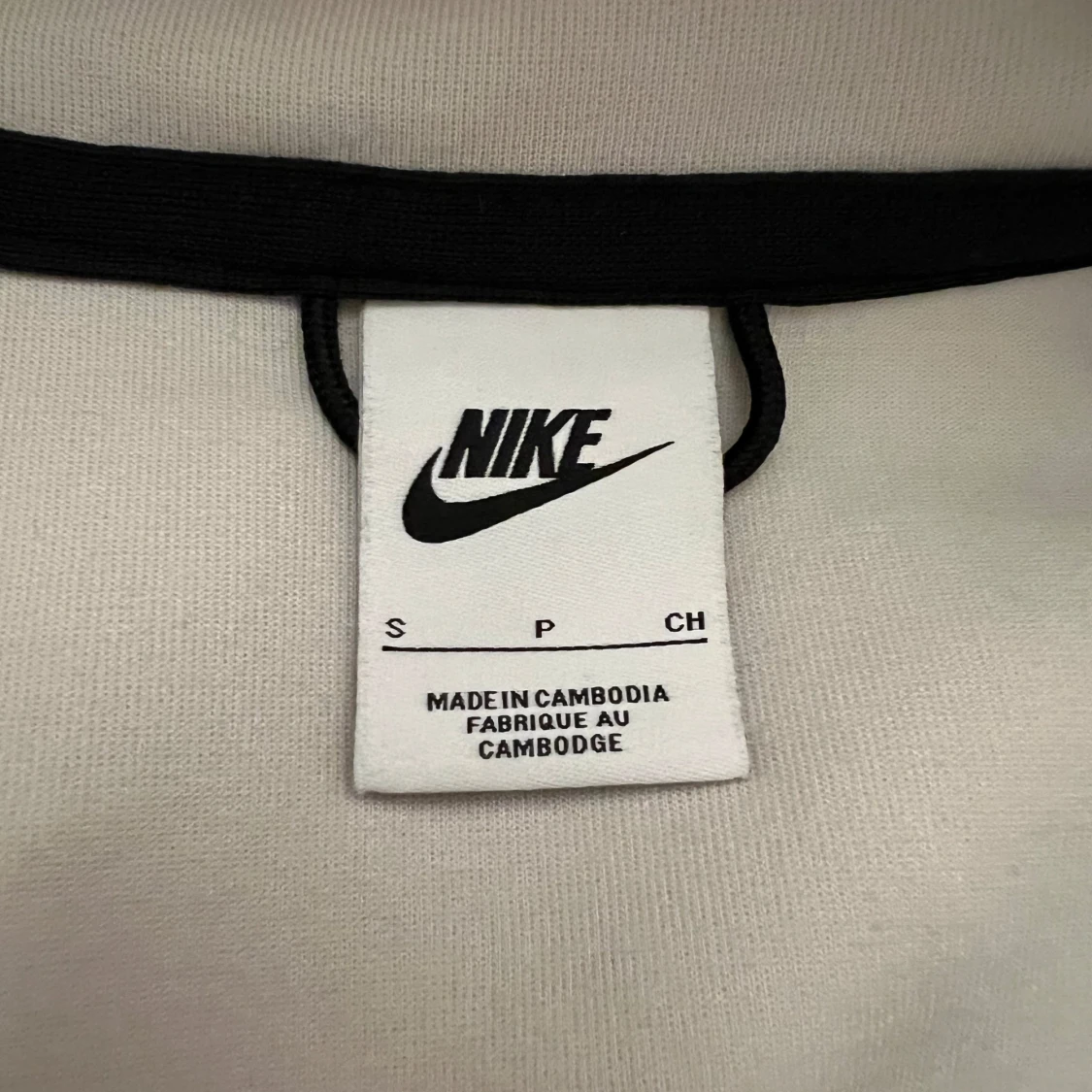 Vit hoodie från Nike - 91