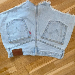 Levis shorts  - Jätte snygga Levis shorts strl 28.  