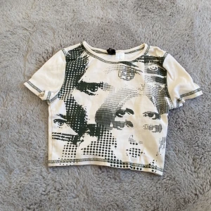 Crop top ❤️ - Jätte fin crop top i st xxs, bekväm och går till allt 