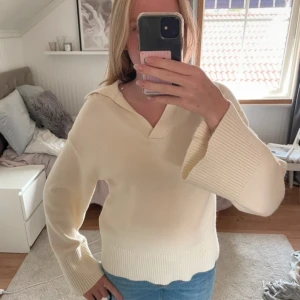 Stickad tröja  - Stickad tröja från ginatricot storlek xs🥰🥰