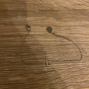 Armand  - Edblad armand som knappt är använd 💖